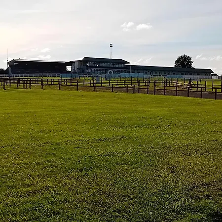 Cuan Na Bpiobairi Mullingar