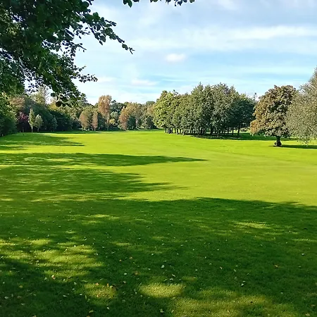 Cuan Na Bpiobairi * Mullingar